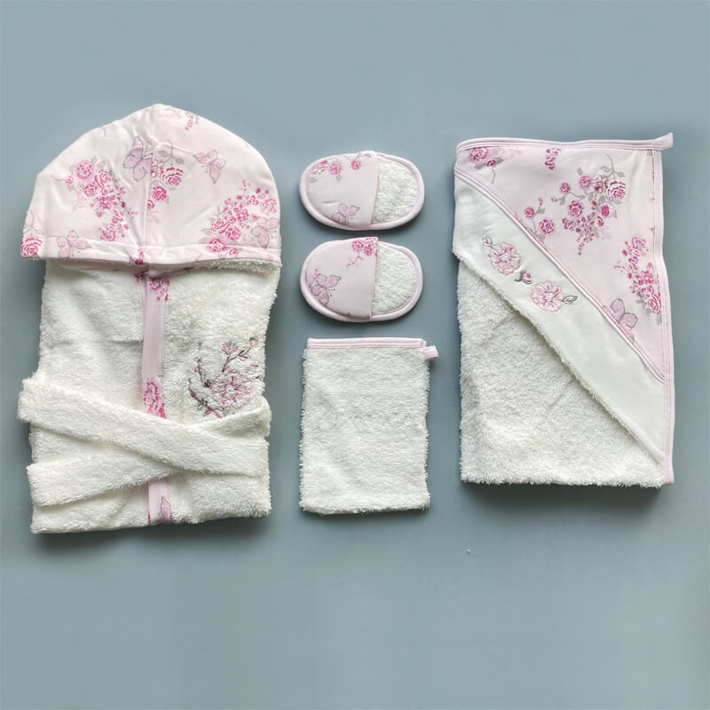 Банный набор Цветение: халат, полотенце, тапочки, мочалка-рукавичка,  розовый - купить в интернет-магазине с доставкой